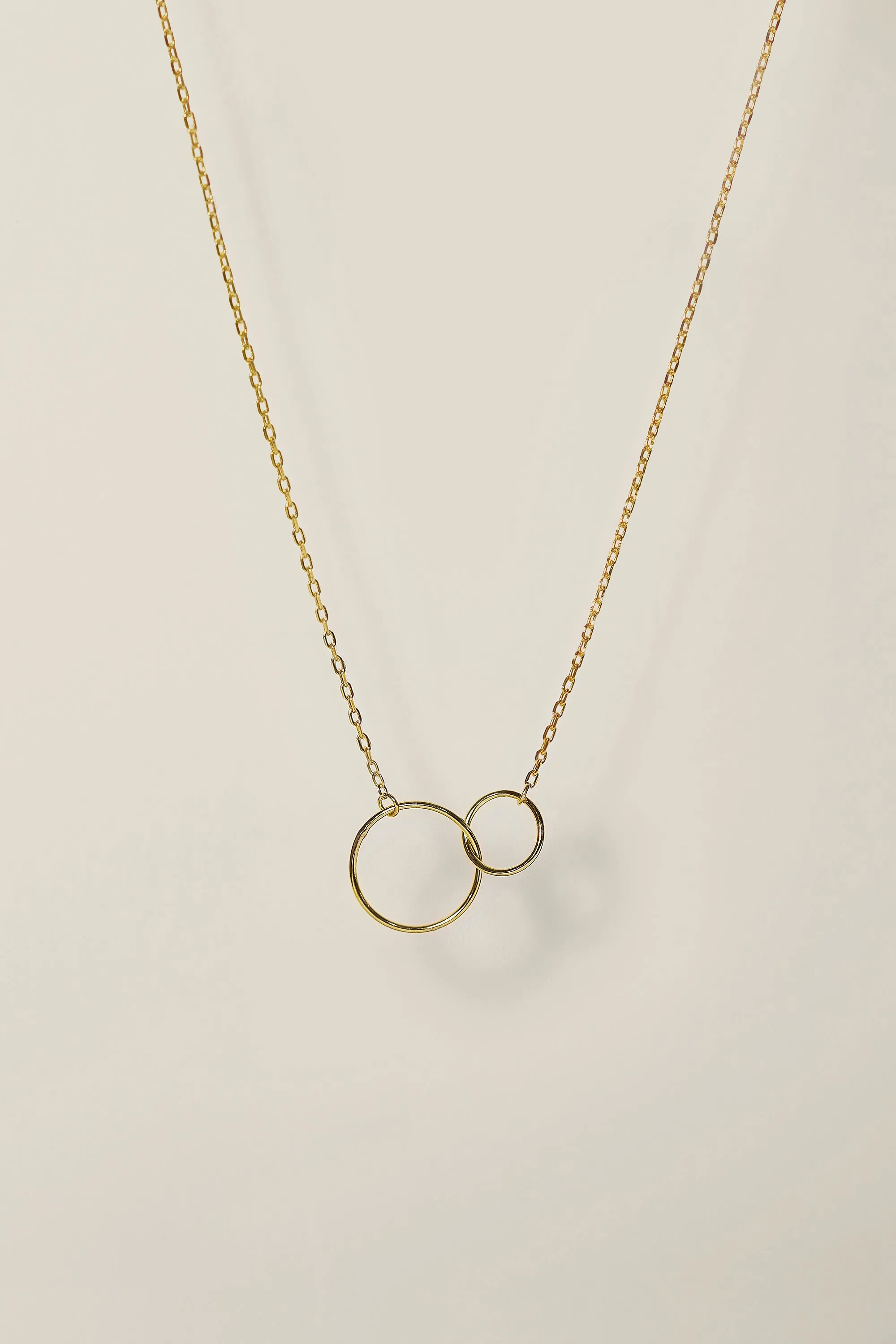 Bond Interlocking Circles Necklace