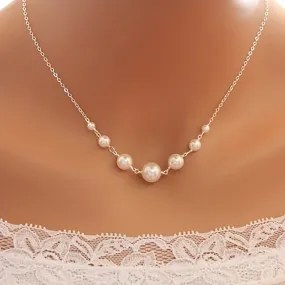 Gorgeous Baroque-Style Seven-Pearl Collarbone Necklace - Perfect Gift for Women & Girls!