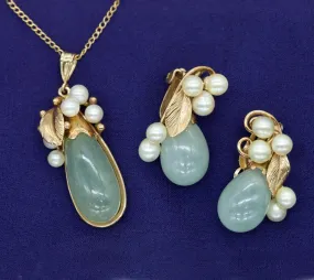 Exquisite Gold Jewelry Set with Jade, Pearl Pendant, Necklace, and Earrings by Ming