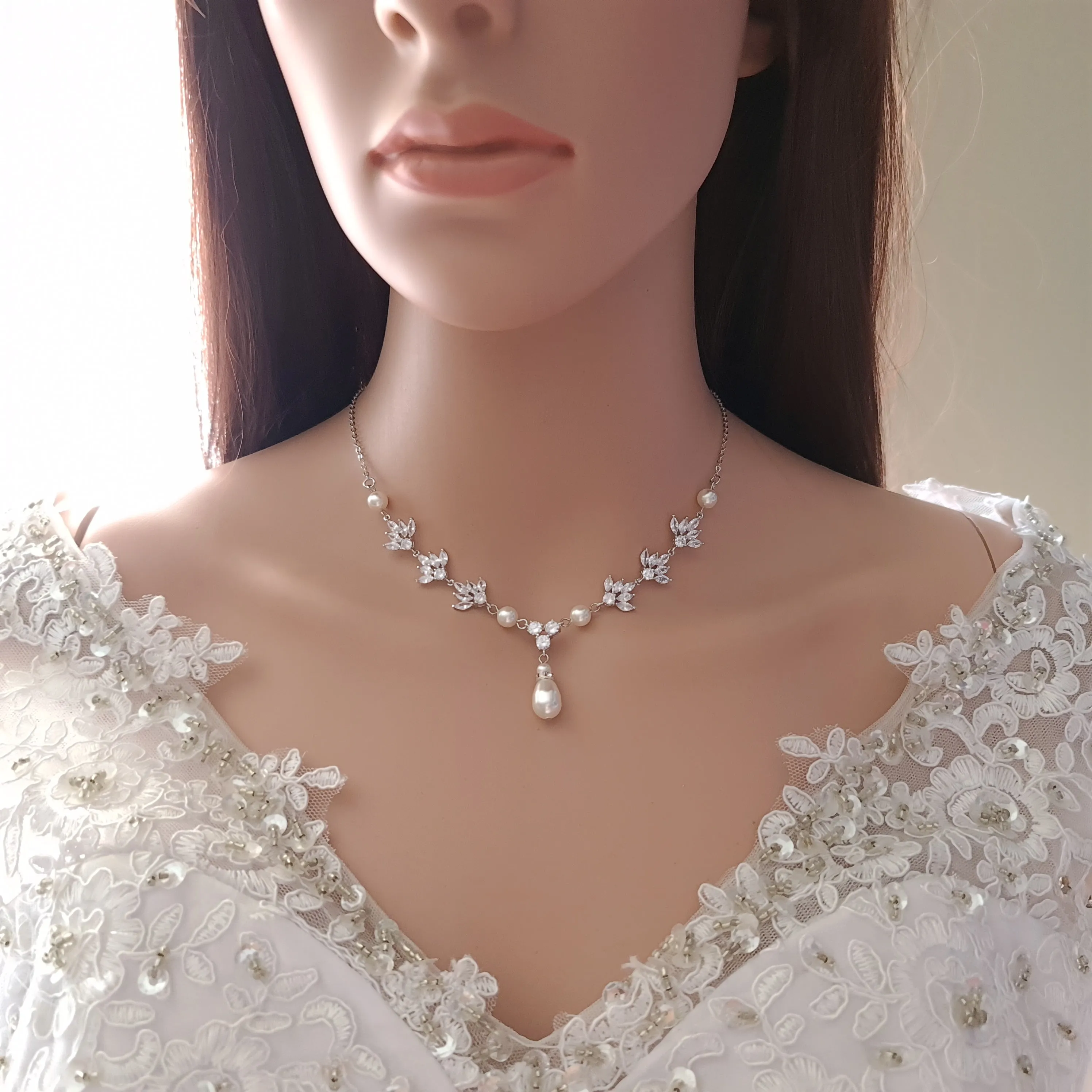 Pearl and Crystal Wedding Necklace with Backdrop for Bride-Rosa