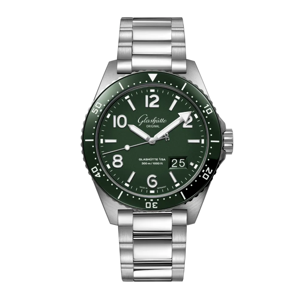 SeaQ Panorama Date Diver Watch