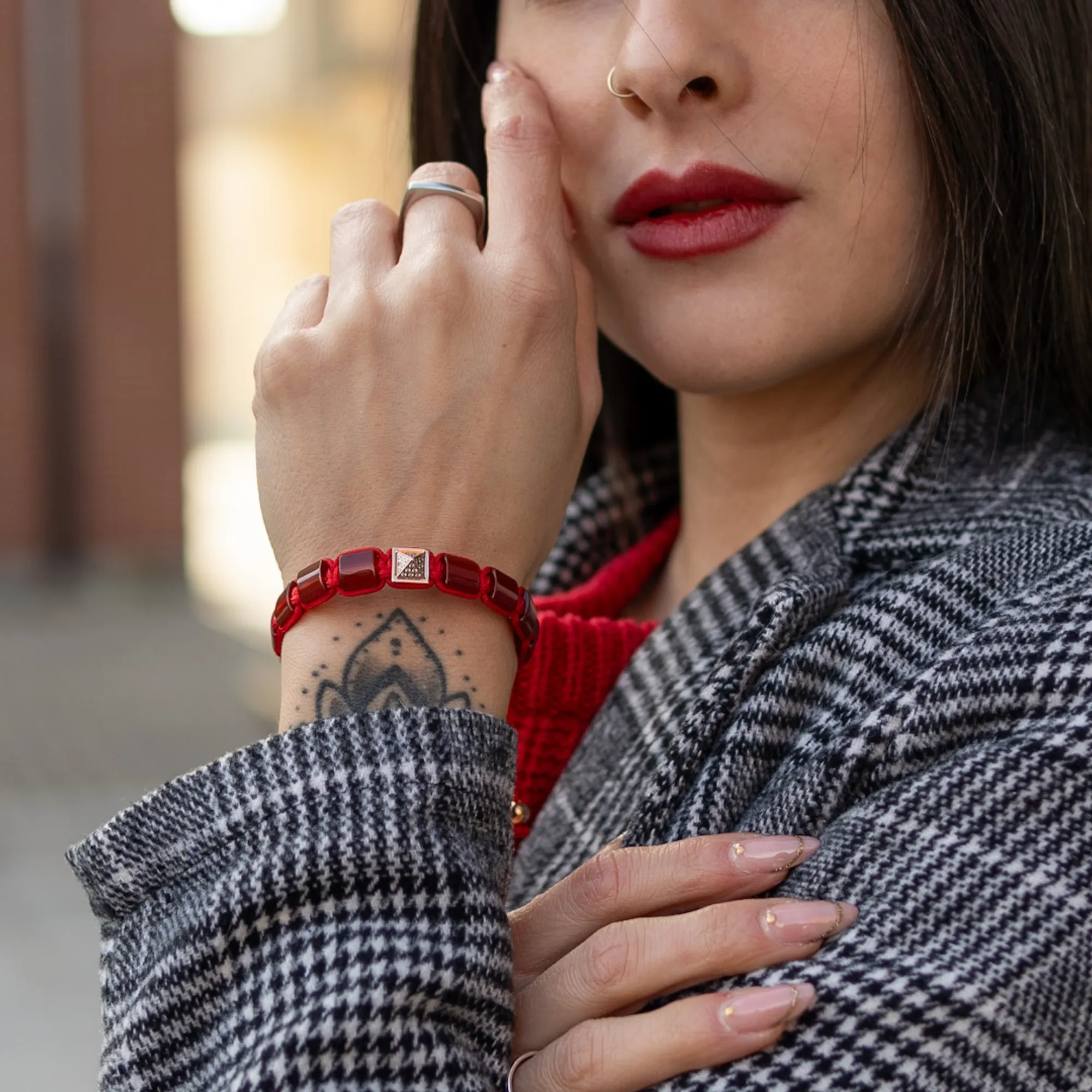 Women's RED AGATE Flat bead Bracelet with Pyramid Diamond